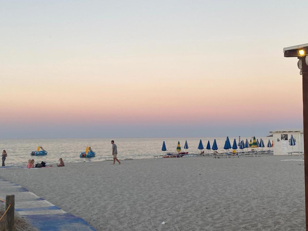 Villa Azzurra Sul Mare Будони Экстерьер фото